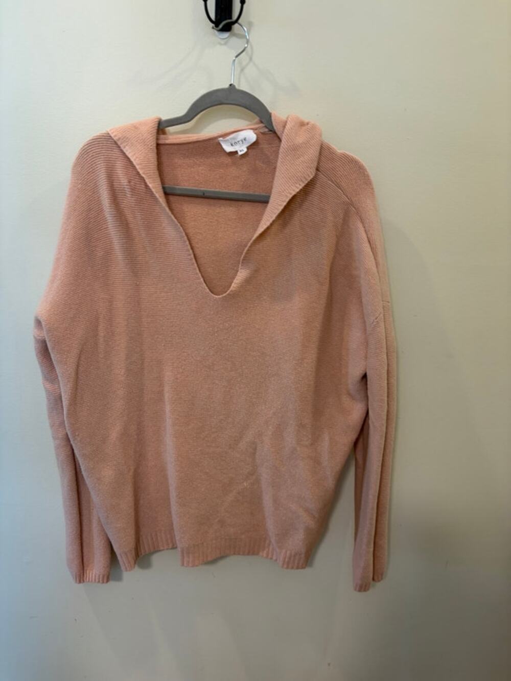 Korye XL pink hooded sweeater, EUC